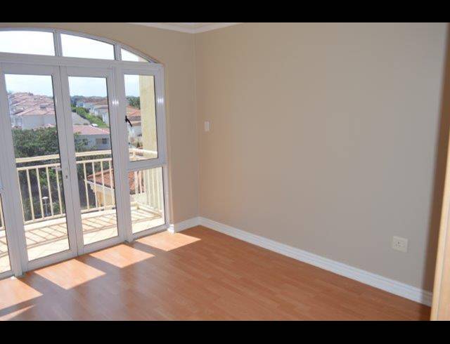 4 BEDROOM APARTMENT FOR SALE IN LA LUCIA RIDGE